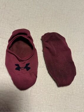 Pink WORN with small hole on side from wear. Used Women’s Little Socks